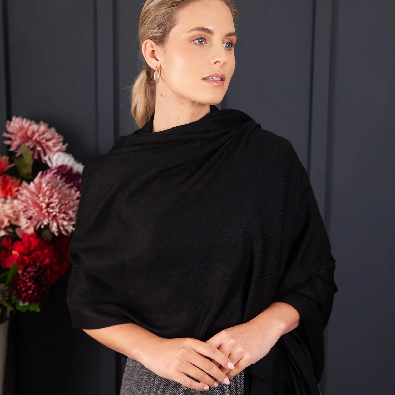 Luxe Merino Silk Shawl Black