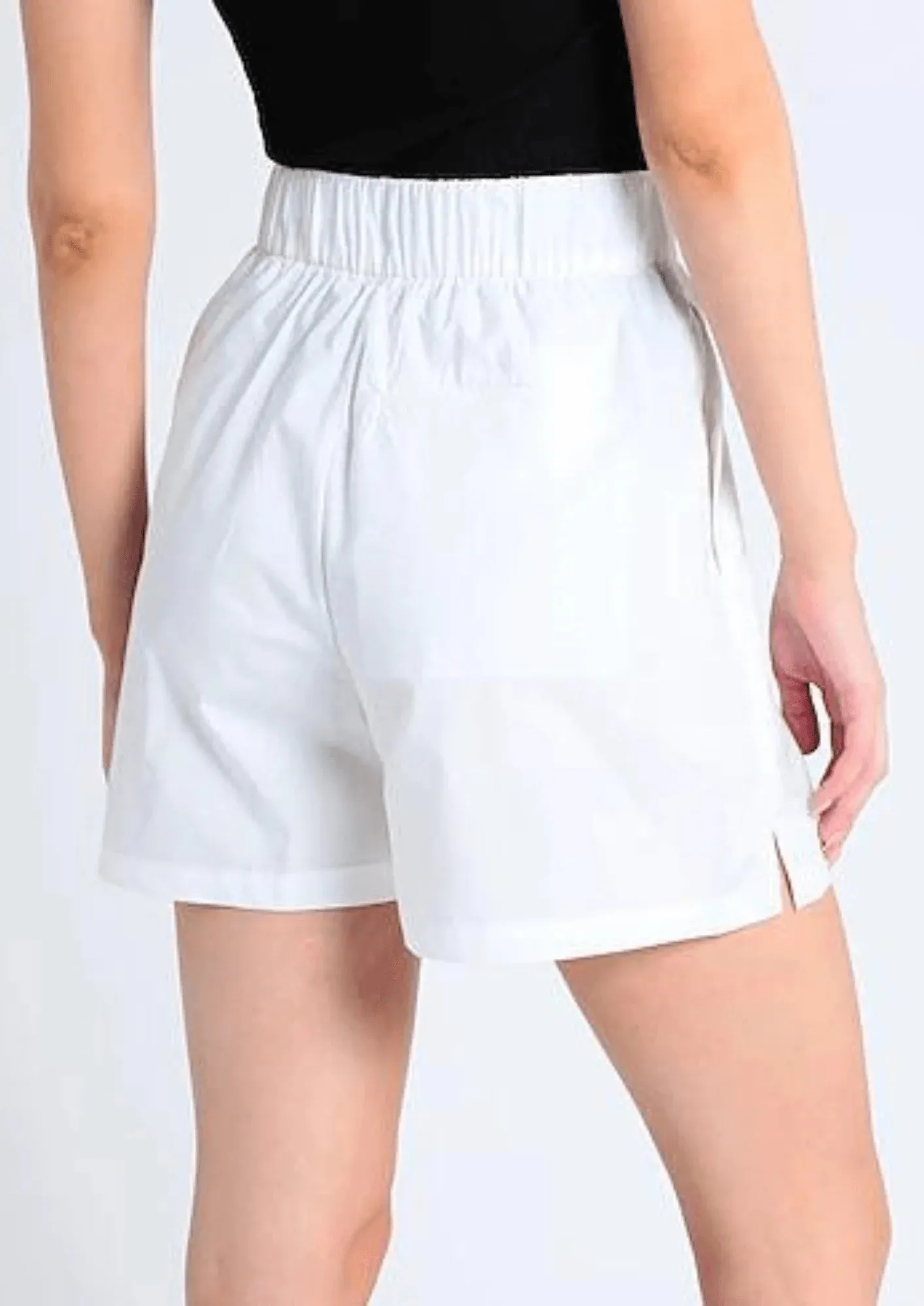 WHITE RELAXED SHORTS